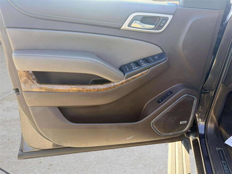 Used 2015 GMC Yukon Denali w/ Premium Package image 15