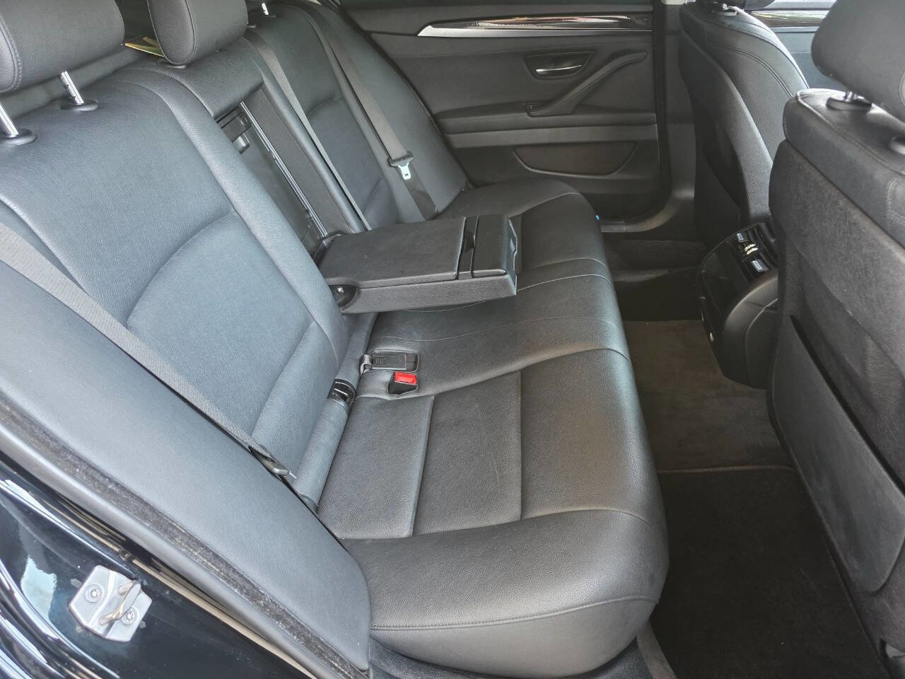 Used 2016 BMW 528i Sedan RWD image 27