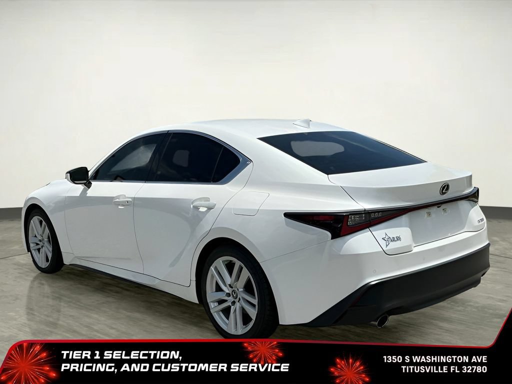 Used 2023 Lexus IS 300 w/ Comfort Package RWD image 4