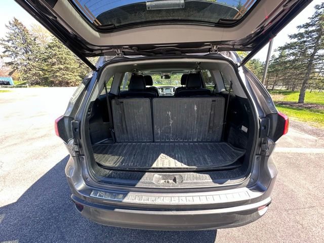 Used 2018 Toyota Highlander XLE AWD/4WD image 10