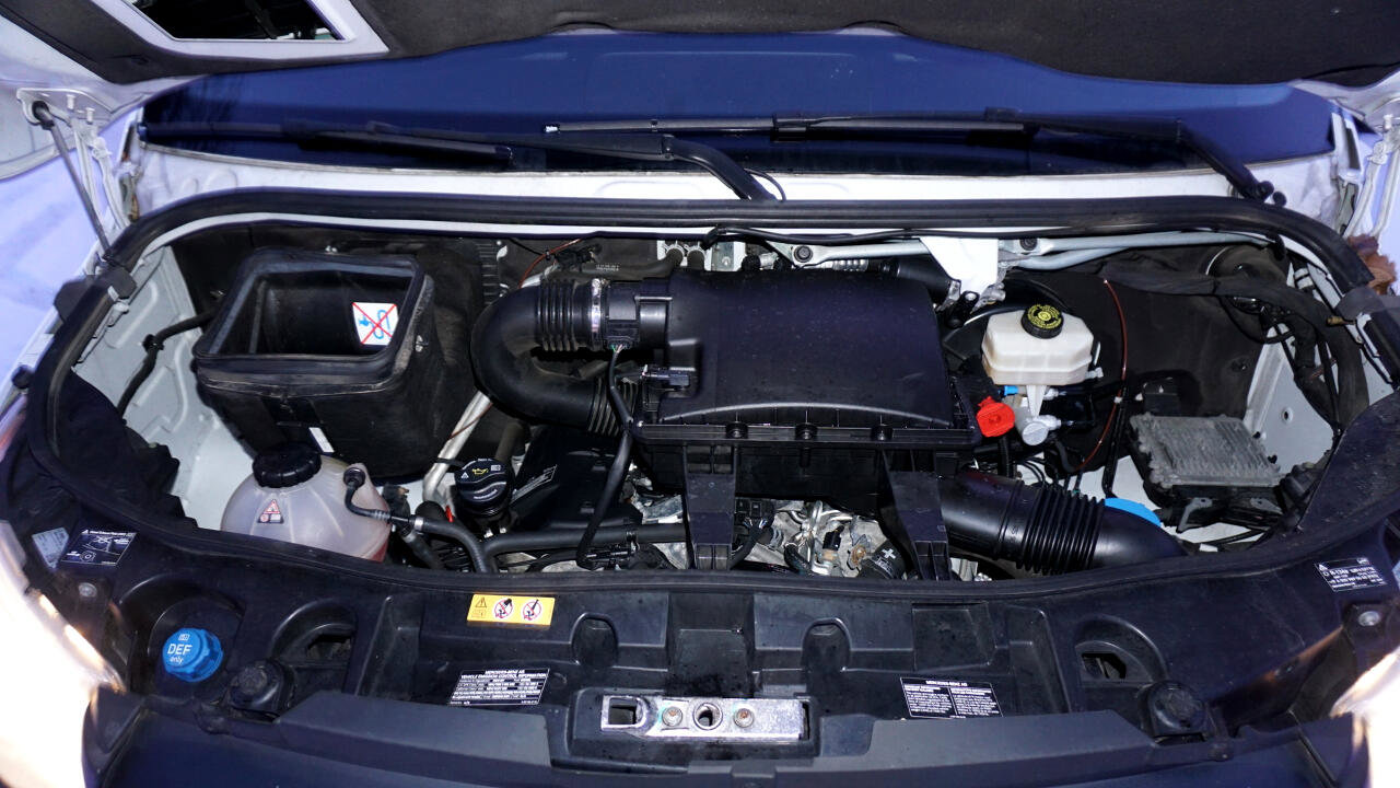 Used 2020 Mercedes-Benz Sprinter 2500 w/ Driver Convenience Package image 27