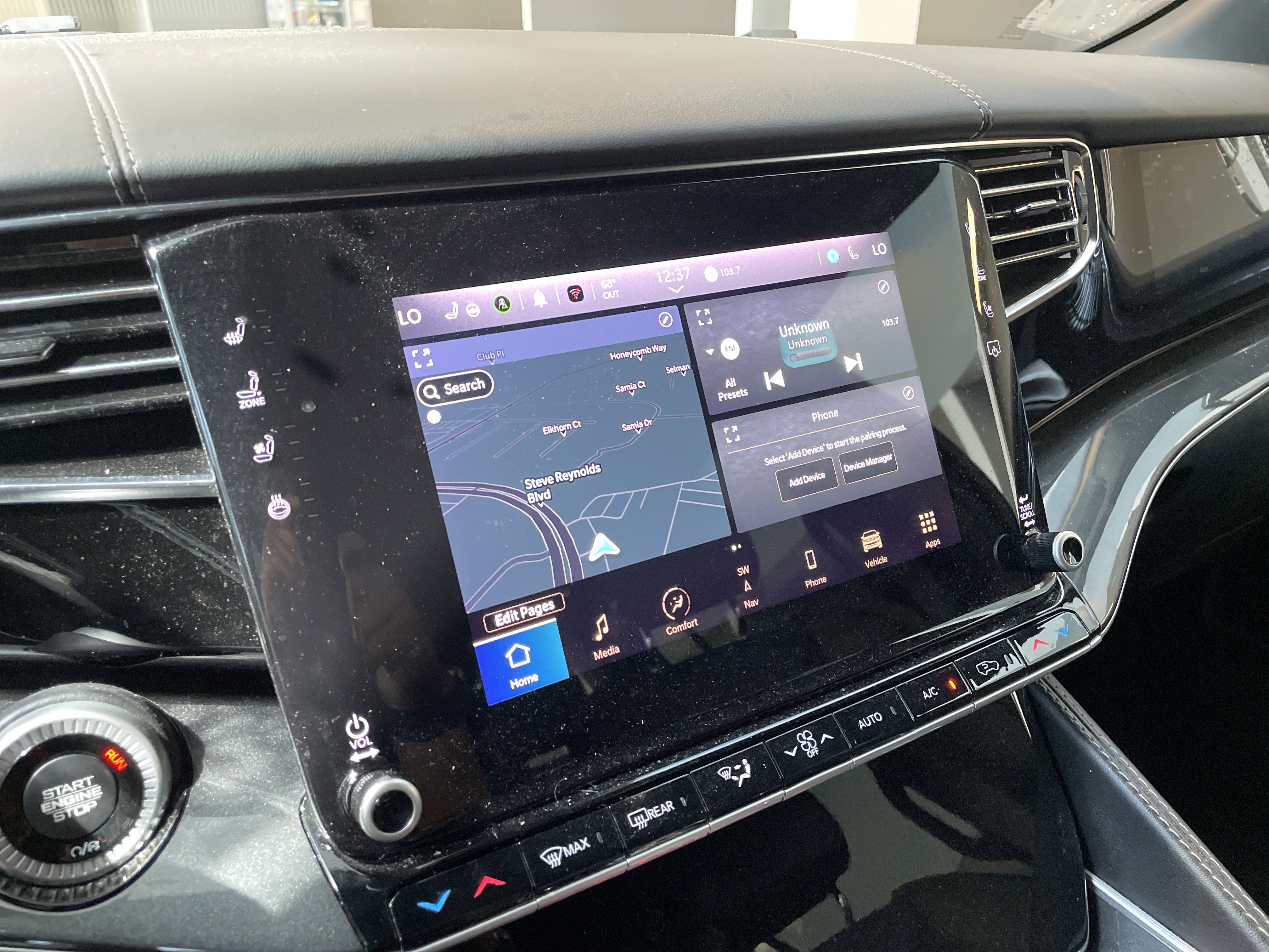 Used 2023 Jeep Wagoneer 4WD w/ Convenience Group I image 27