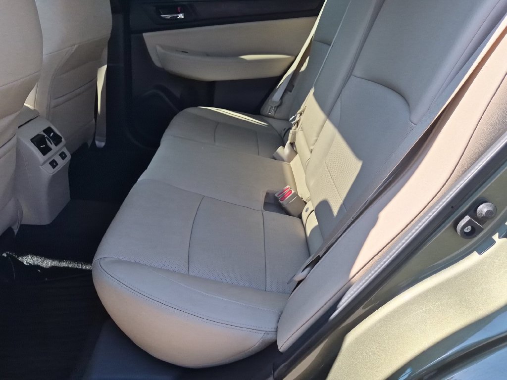 Used 2016 Subaru Outback 3.6R Limited AWD/4WD image 25