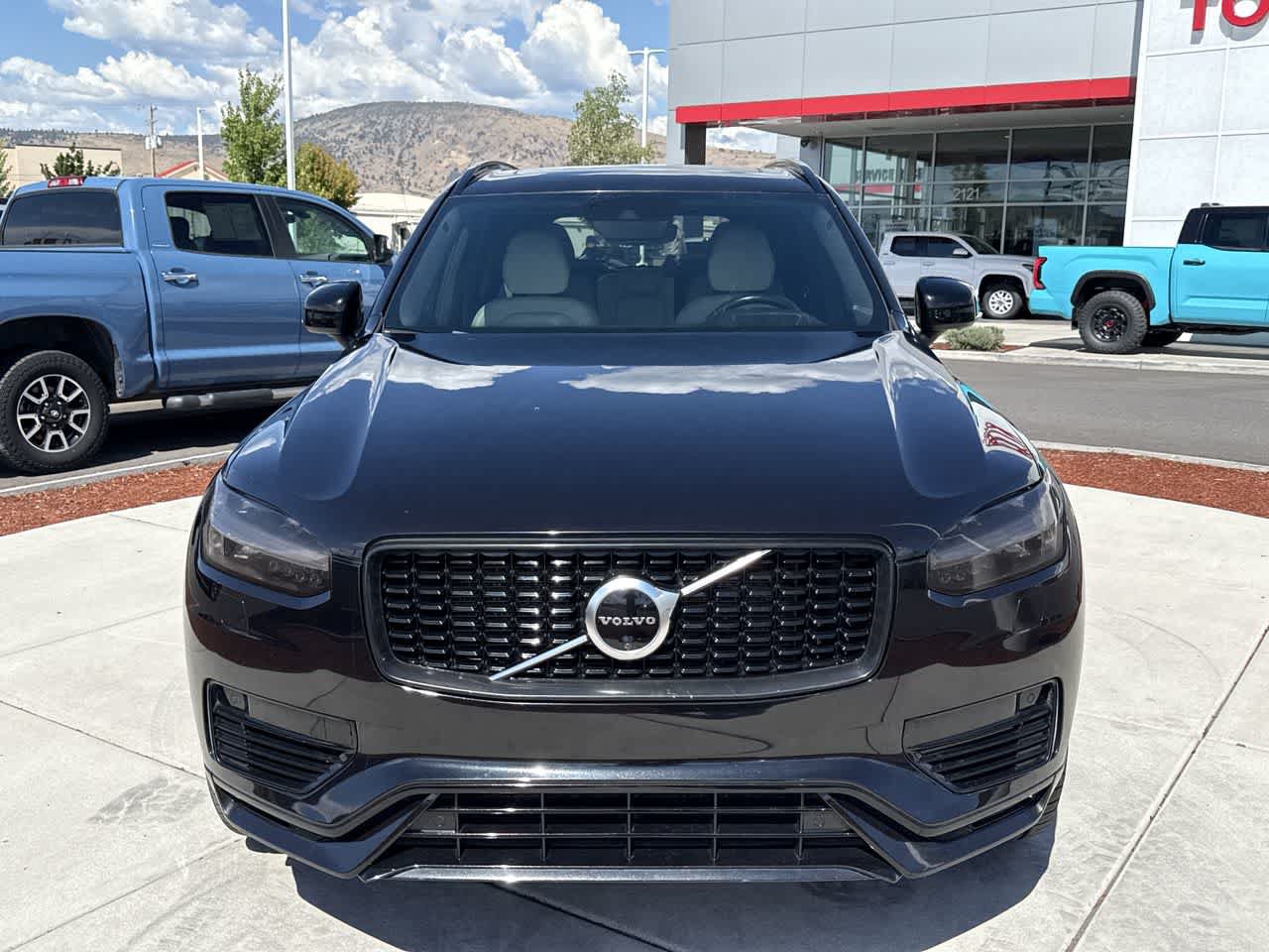 Used 2020 Volvo XC90 T8 R-Design w/ Protection Package Premier AWD/4WD image 3