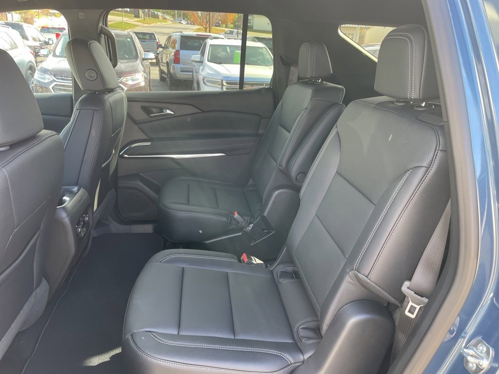New 2026 Chevrolet Traverse LT w/ Midnight/Sport Edition image 10