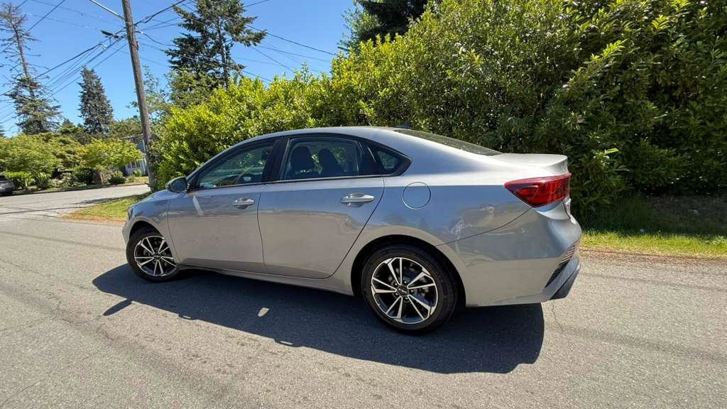 Used 2023 Kia Forte LXS FWD image 10