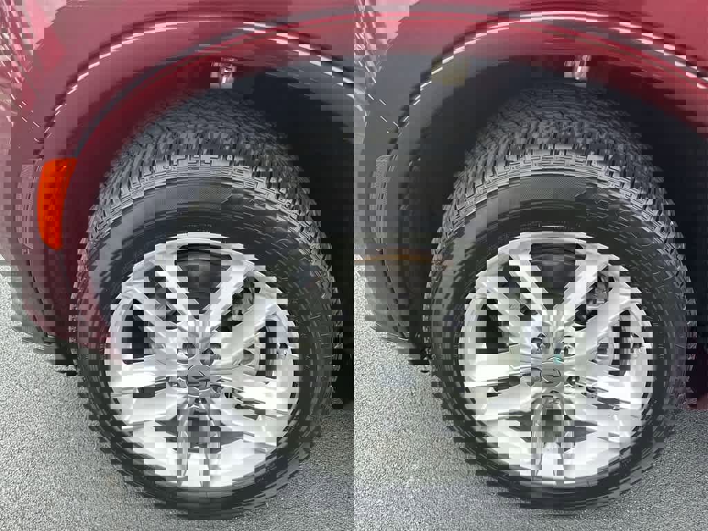 Used 2024 Dodge Durango GT image 16