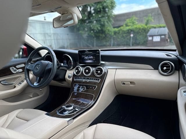Used 2017 Mercedes-Benz C 300 4MATIC Sedan image 17