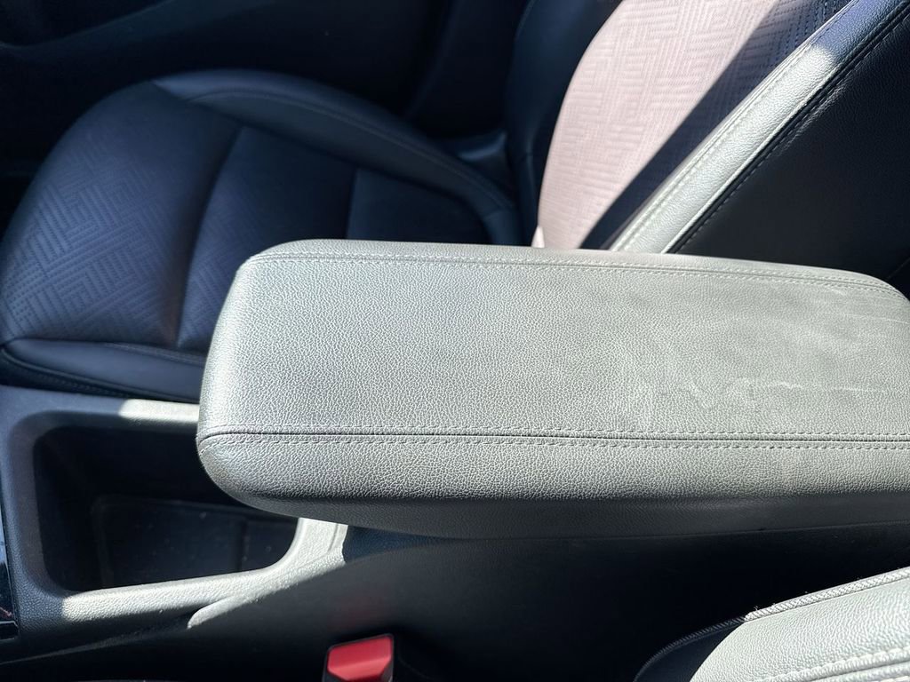 Used 2023 Buick Encore GX Essence w/ Experience Buick Package image 21