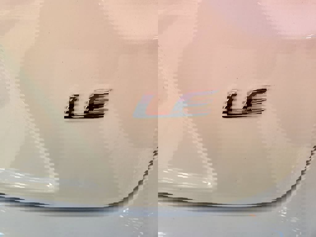 Used 2025 Toyota Corolla LE image 5