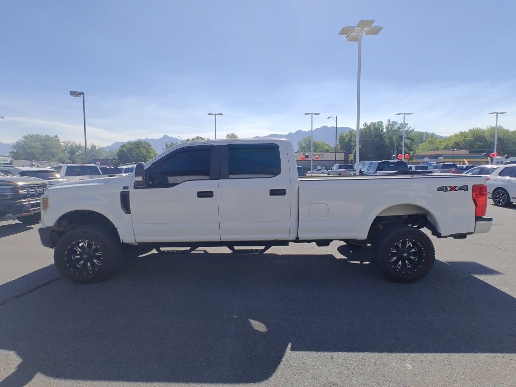 Used 2019 Ford F250 XL w/ Power Equipment Group image 4