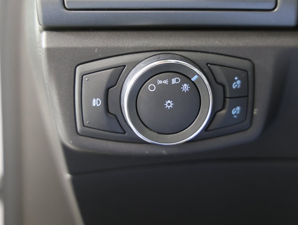 Used 2015 Ford Fusion Titanium image 17