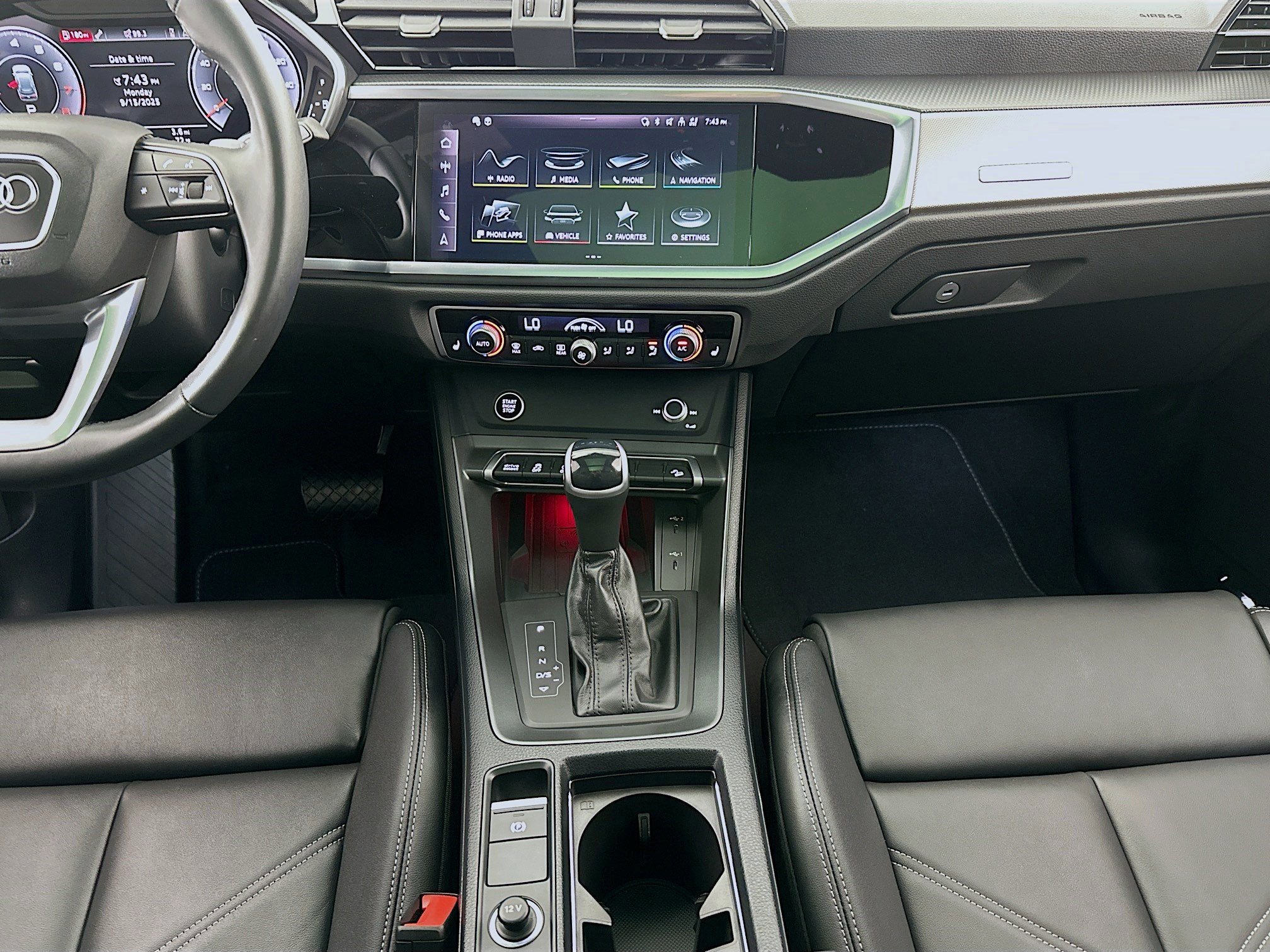 Used 2024 Audi Q3 2.0T Premium Plus w/ Premium Plus Package image 11