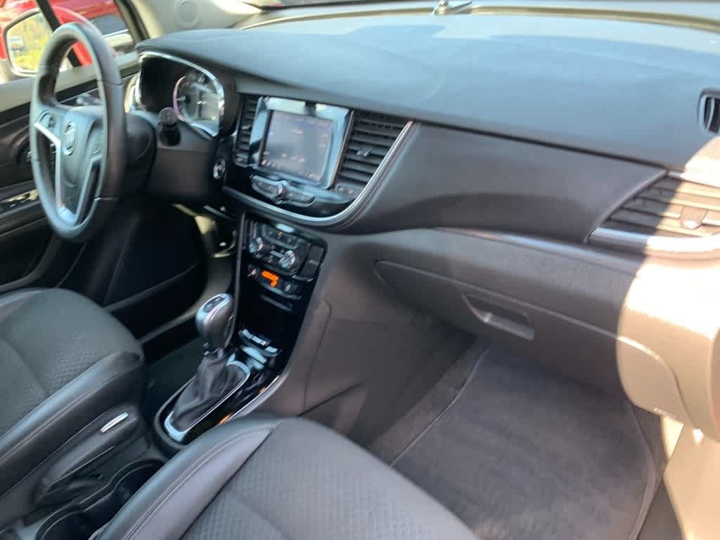 Certified 2022 Buick Encore Preferred AWD/4WD image 22