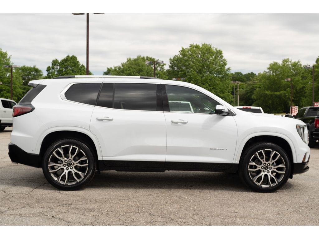 New 2026 GMC Acadia Denali Ultimate FWD image 9