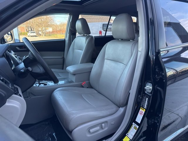Used 2013 Toyota Highlander SE image 10