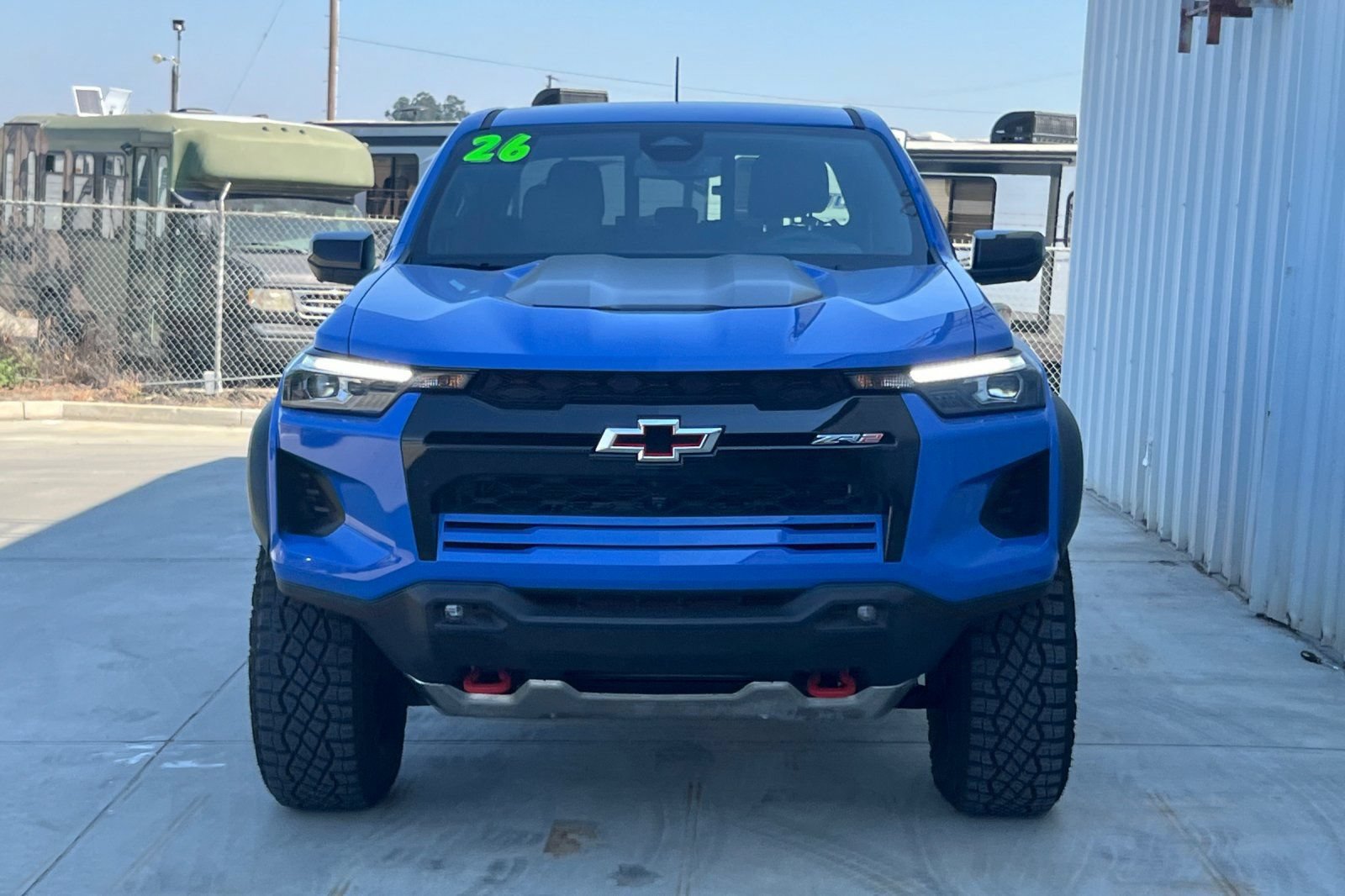 Used 2026 Chevrolet Colorado ZR2 w/ Technology Package AWD/4WD image 10