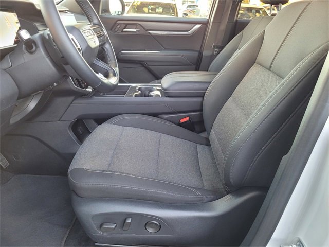 Used 2025 GMC Acadia Elevation image 15