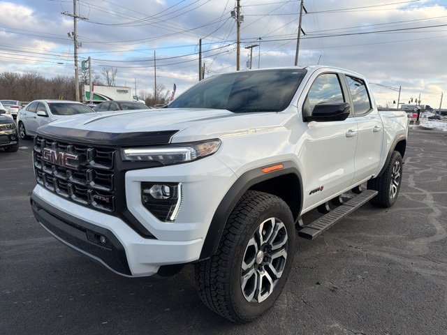 Used 2024 GMC Canyon AT4 w/ AT4 Premium Package image 3