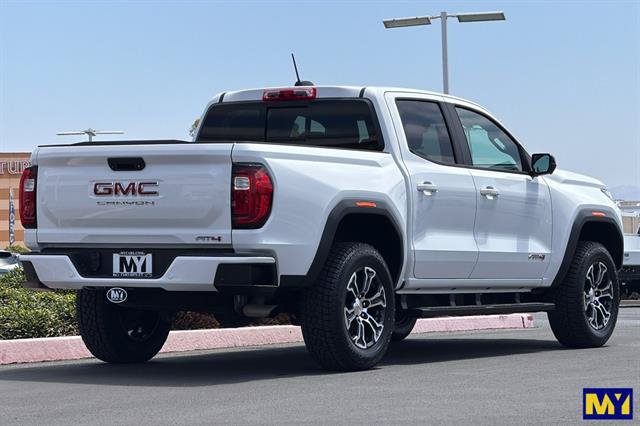 Certified 2024 GMC Canyon AT4 w/ AT4 Premium Package AWD/4WD image 4