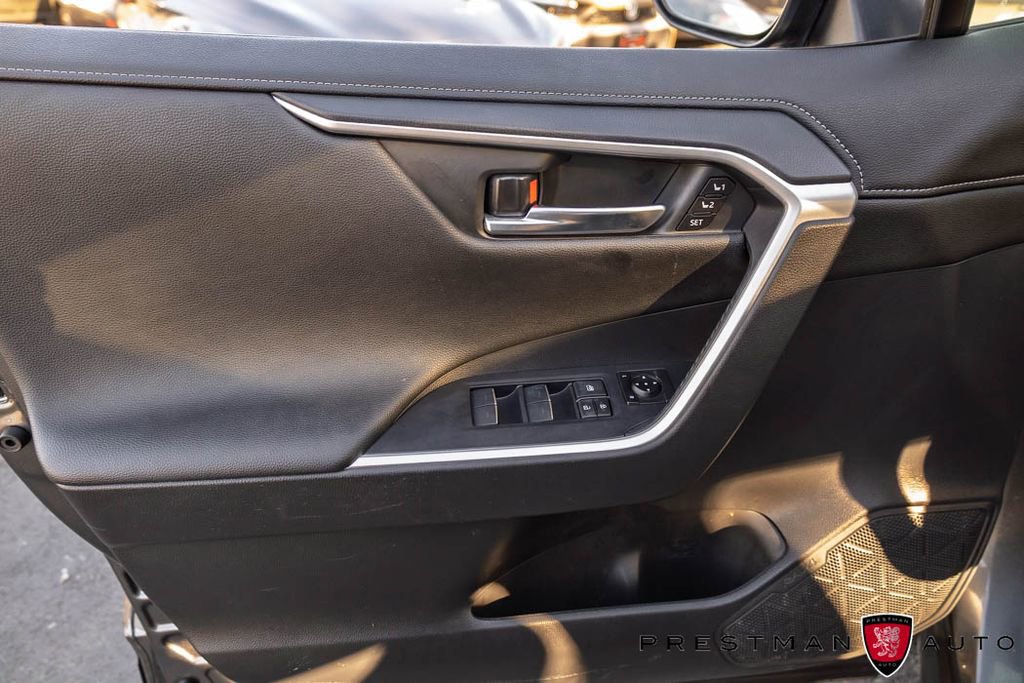 Used 2023 Toyota RAV4 Limited image 25