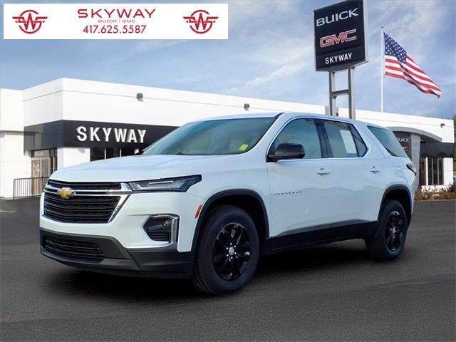 Used 2023 Chevrolet Traverse LS
