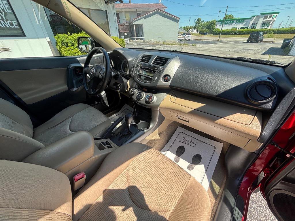 Used 2011 Toyota RAV4 4WD w/ Base L4 Extra Value Pkg image 30