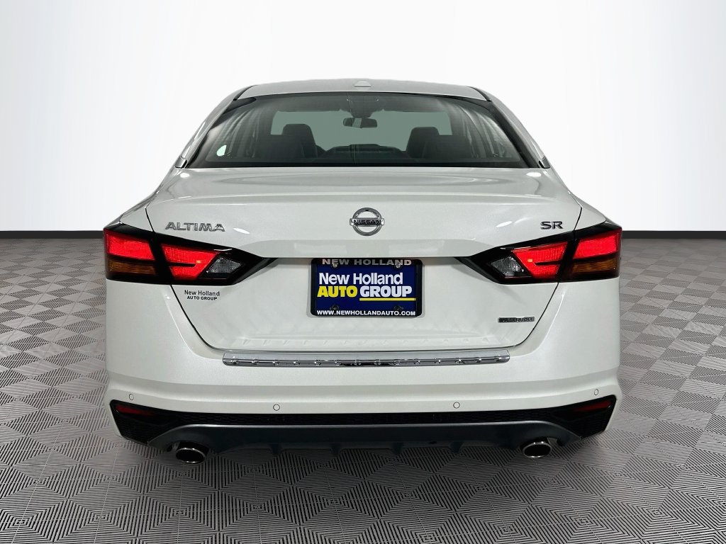 Used 2022 Nissan Altima 2.0 SR FWD image 9
