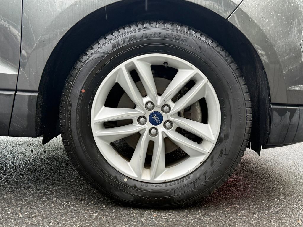 Used 2018 Ford Edge SEL w/ Equipment Group 201A FWD image 7