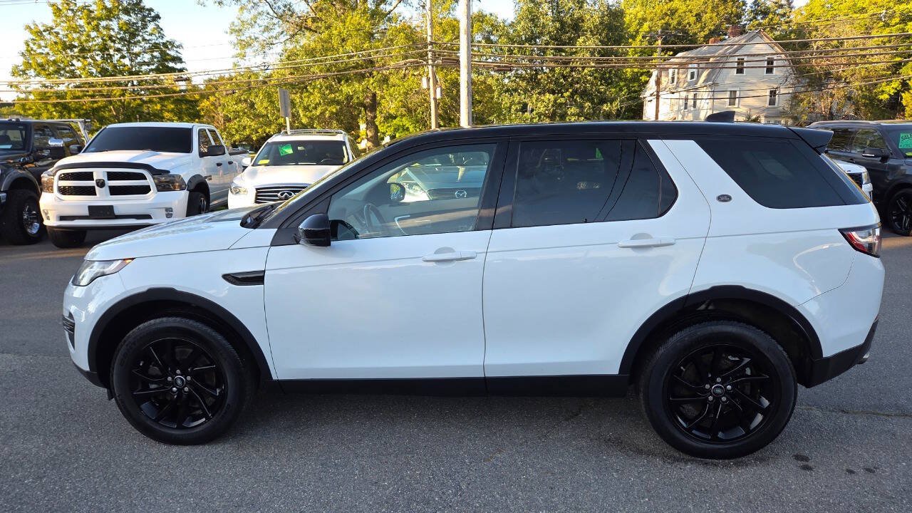Used 2017 Land Rover Discovery Sport SE AWD/4WD image 9
