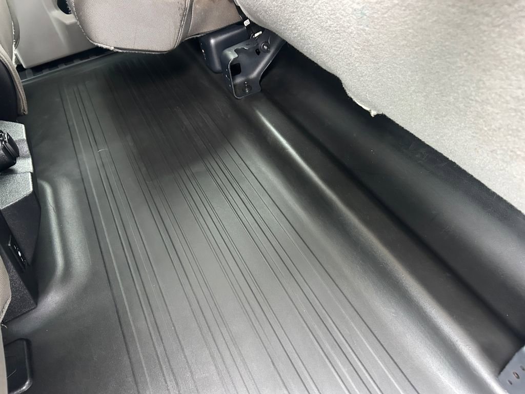 Used 2020 Ford F150 XLT image 35