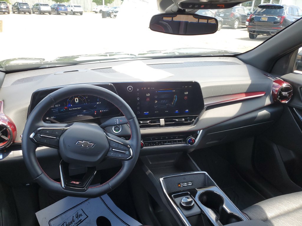 Certified 2025 Chevrolet Equinox RS FWD image 27