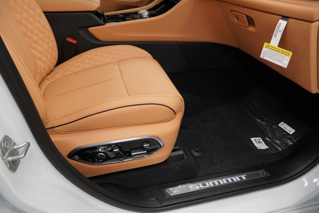 New 2025 Jeep Grand Cherokee Summit image 37