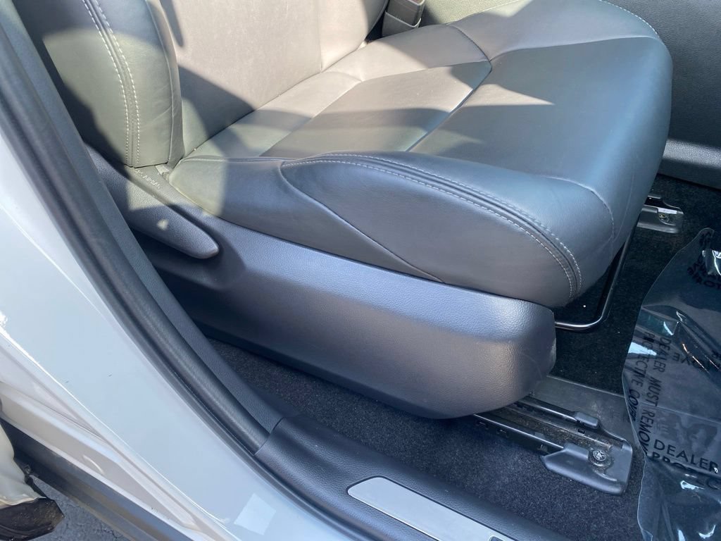 Used 2024 Toyota Venza Nightshade AWD/4WD image 39