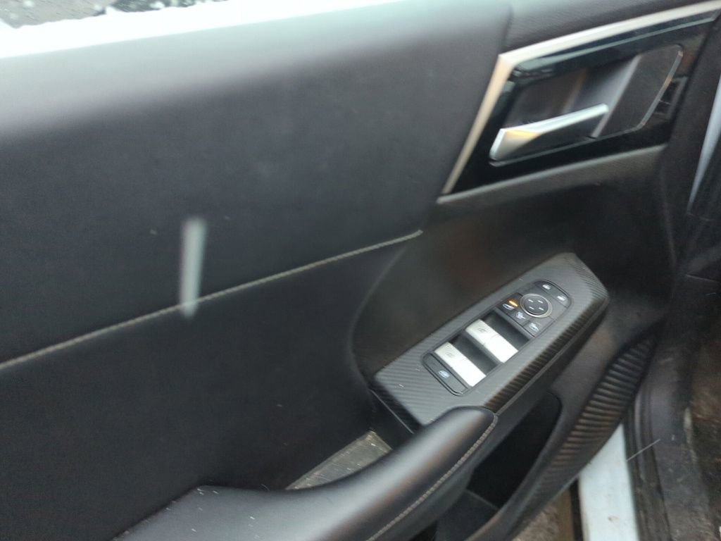 Used 2023 Mitsubishi Outlander SE image 8