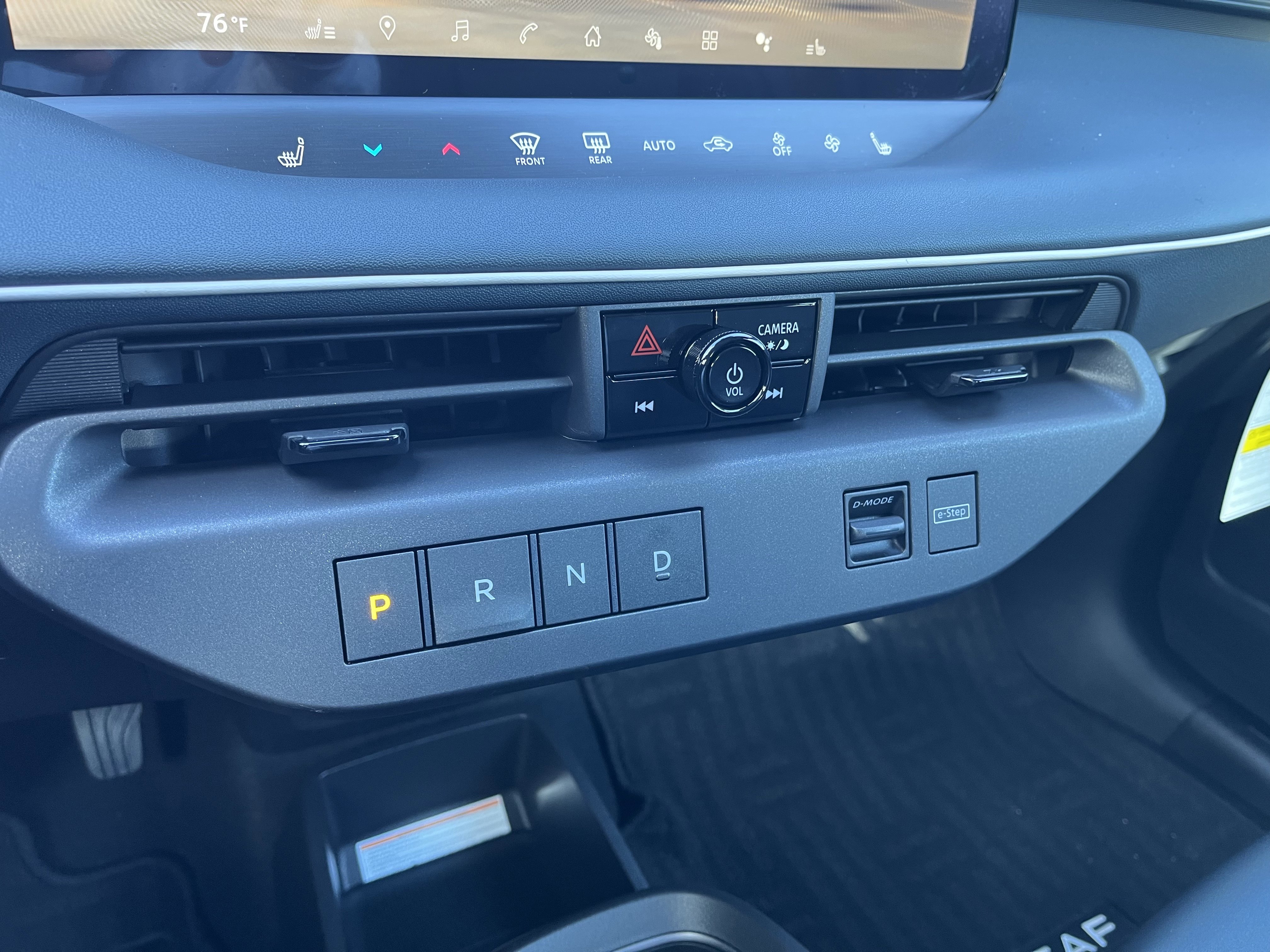 New 2026 Nissan Leaf SV+ w/ Floor Mat Package (SV+) image 19