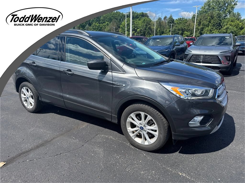 Used 2018 Ford Escape SEL AWD/4WD image 1