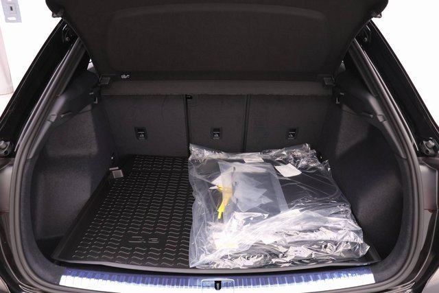 New 2025 Audi Q3 2.0T Premium image 15