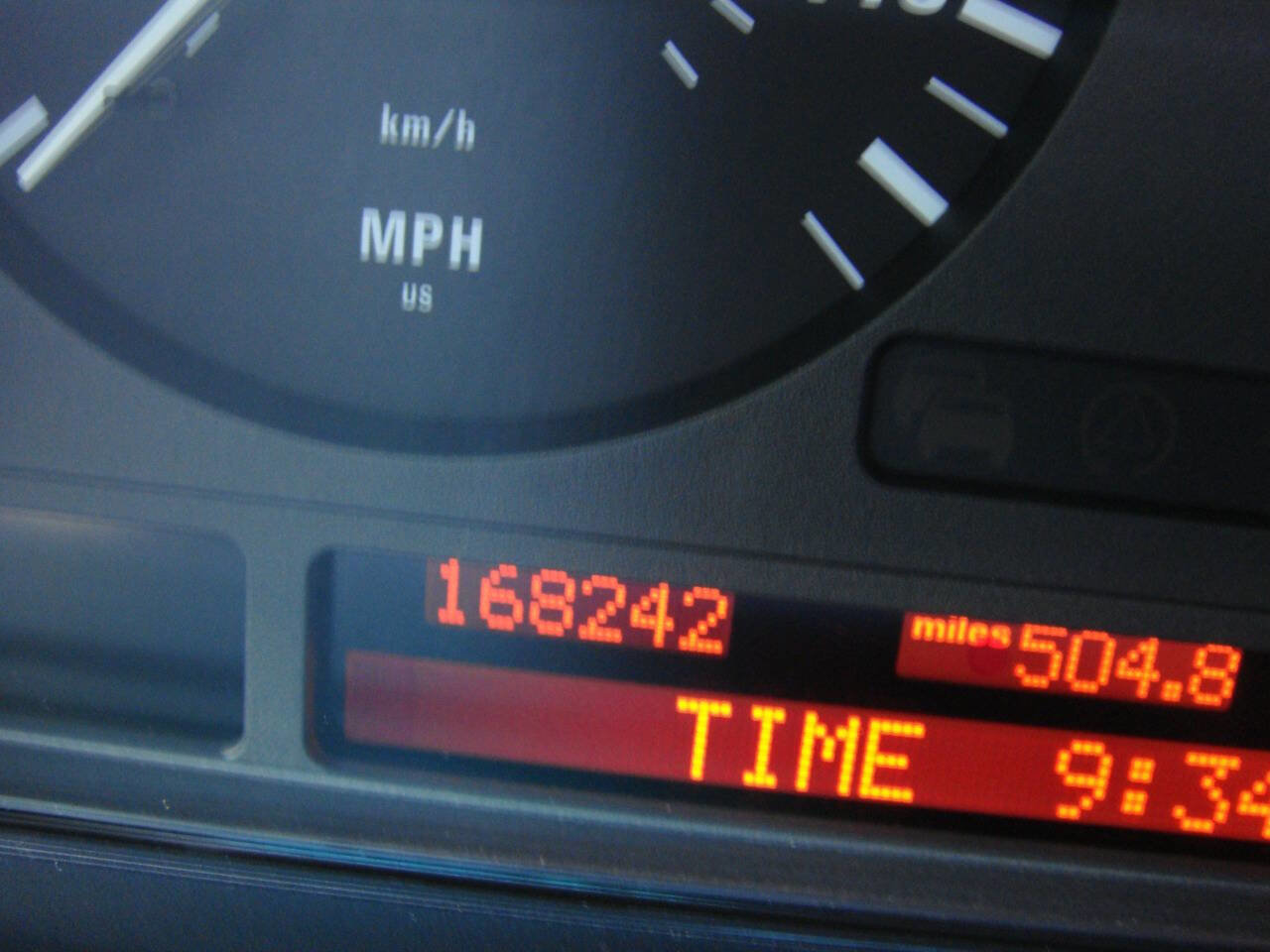 Used 2002 BMW 530i Sedan image 16