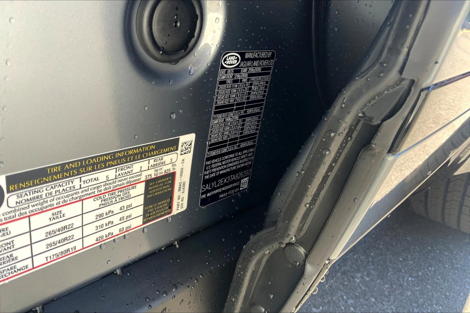 New 2026 Land Rover Range Rover Velar Dynamic SE image 18