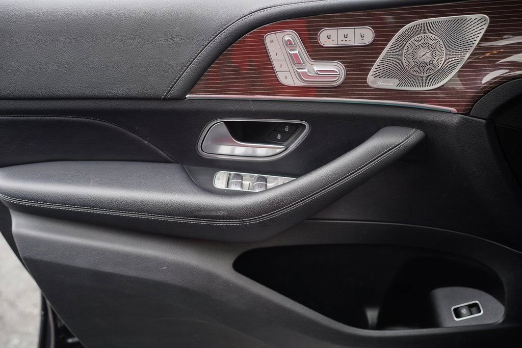 Used 2022 Mercedes-Benz GLE 450 4MATIC w/ Revised AMG Line Exterior image 32