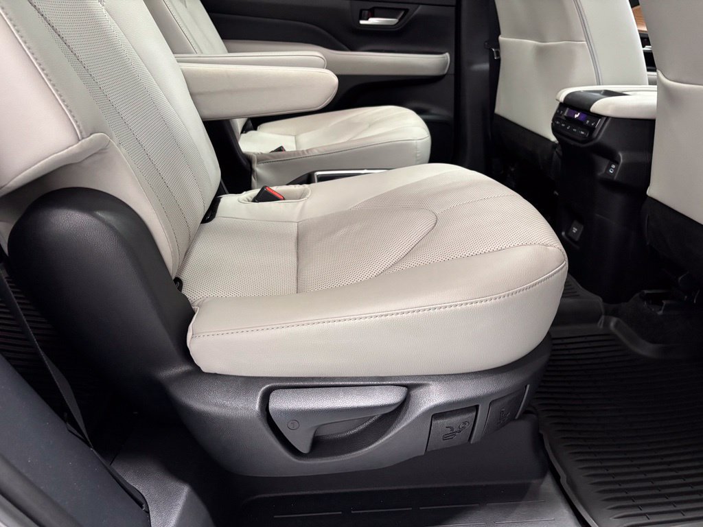 Used 2026 Toyota Grand Highlander AWD image 55