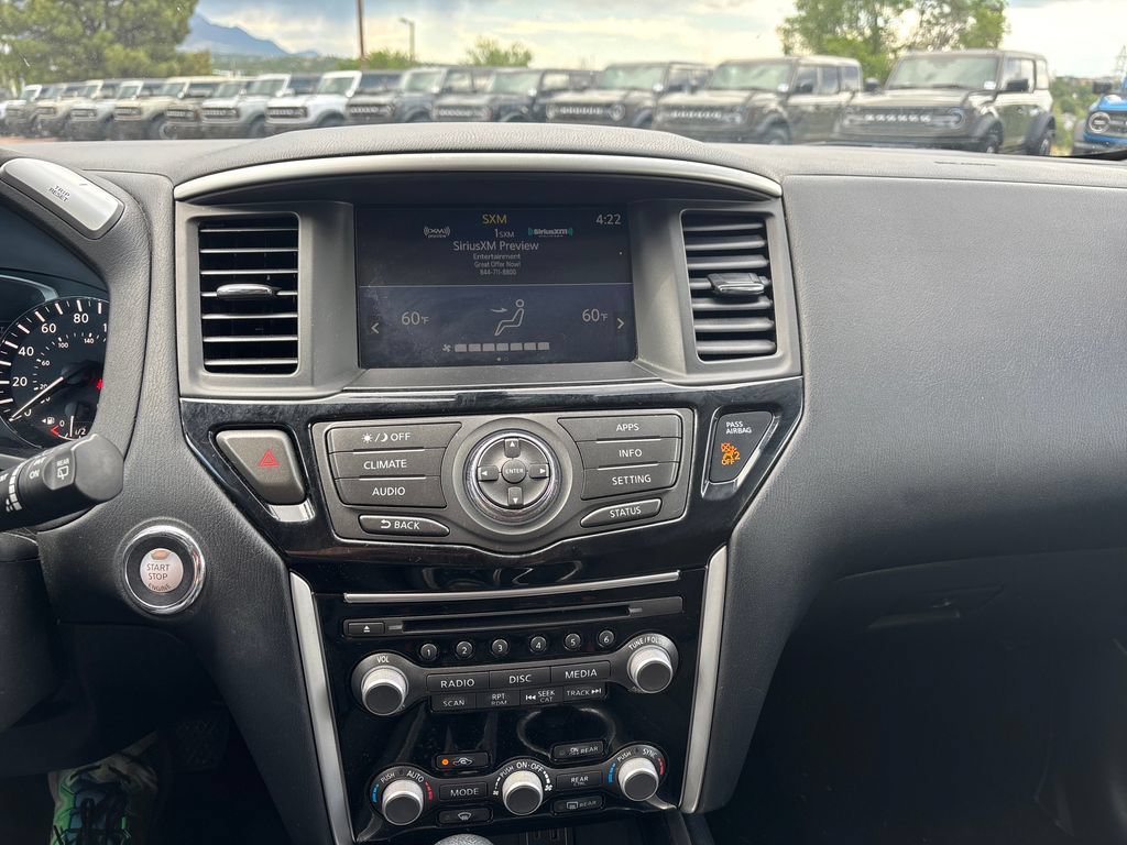 Used 2020 Nissan Pathfinder SV AWD/4WD image 16