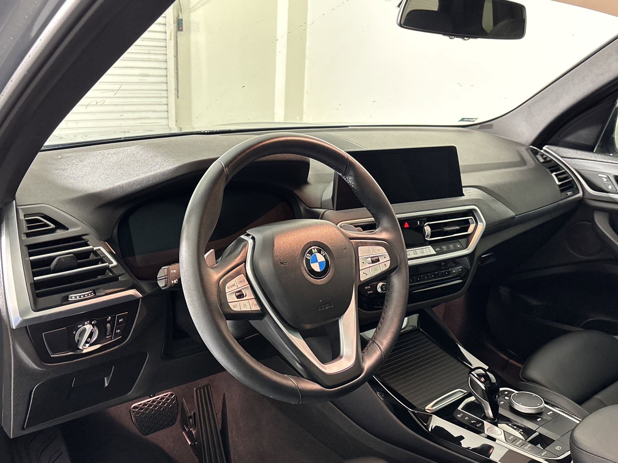 Certified 2024 BMW X3 sDrive30i w/ Convenience Package RWD image 4