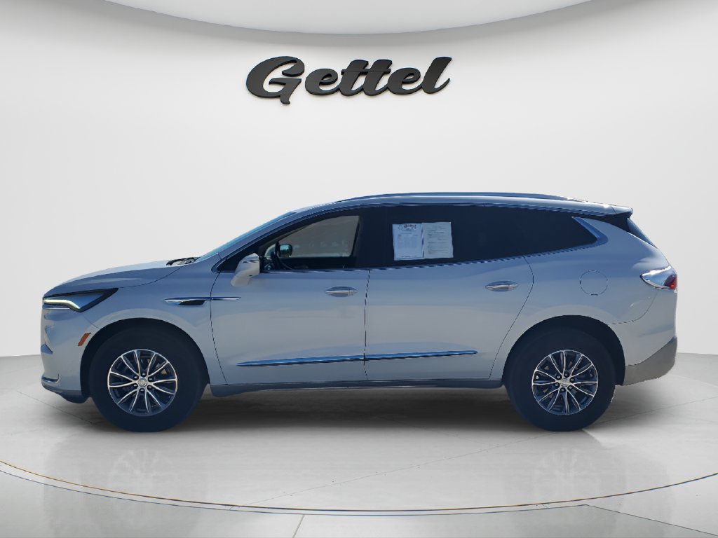 Used 2022 Buick Enclave Essence w/ Sound and Sites Package FWD image 8