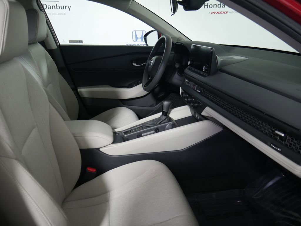 Used 2024 Honda Accord EX image 6