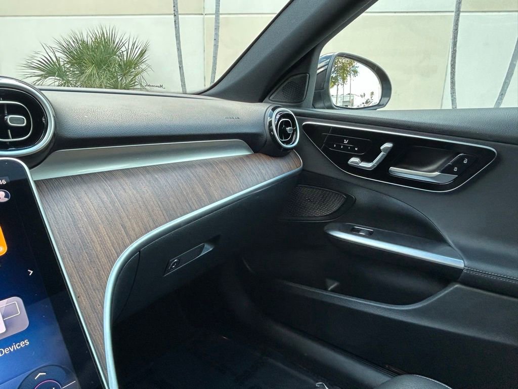 Used 2025 Mercedes-Benz C 300 Sedan image 28