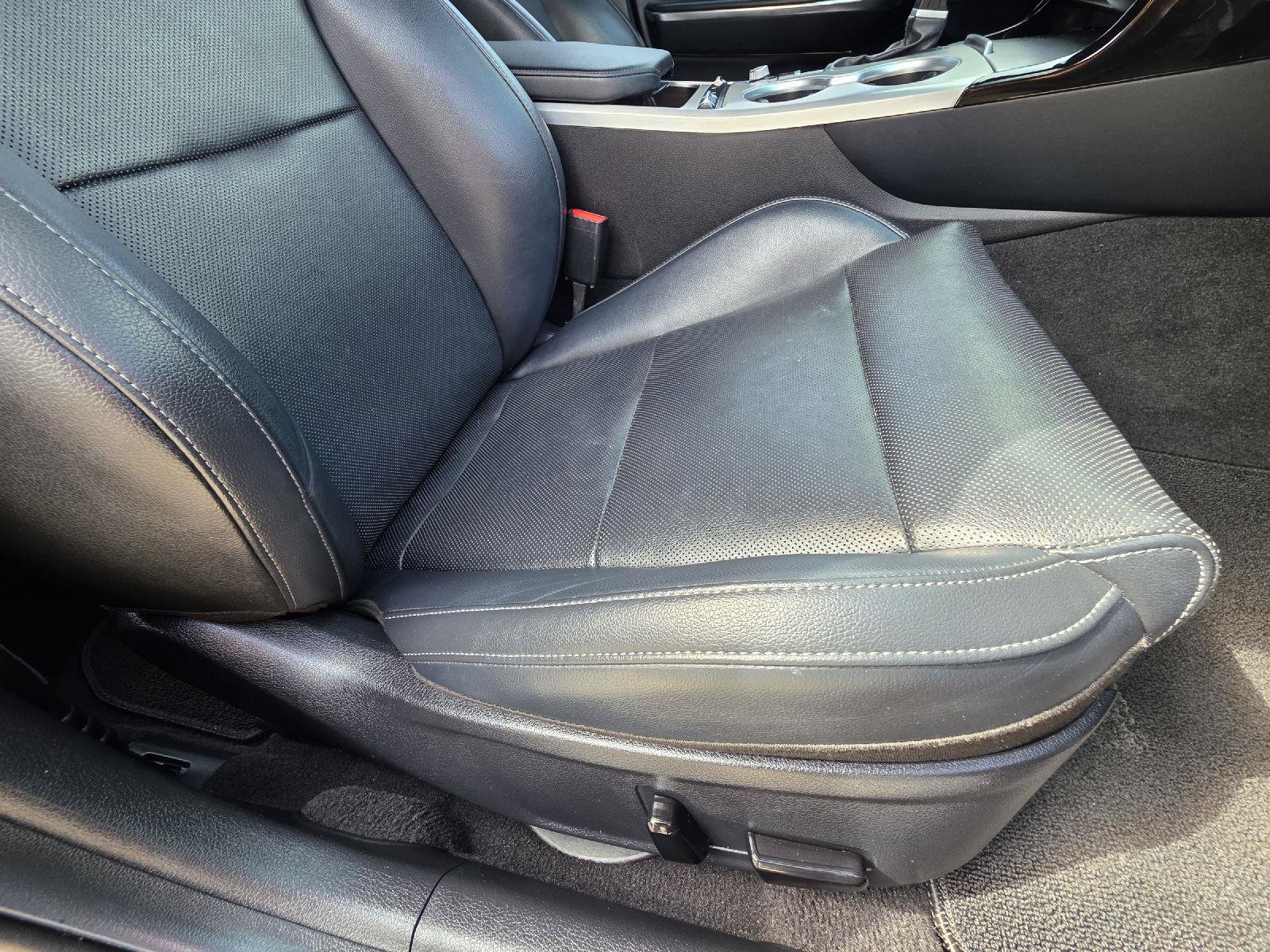 Used 2020 Kia Stinger GT1 AWD/4WD image 32