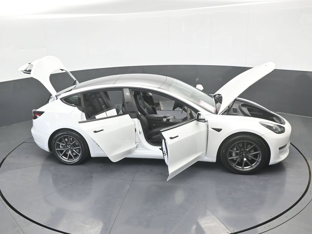 Used 2021 Tesla Model 3 Standard Range Plus image 68