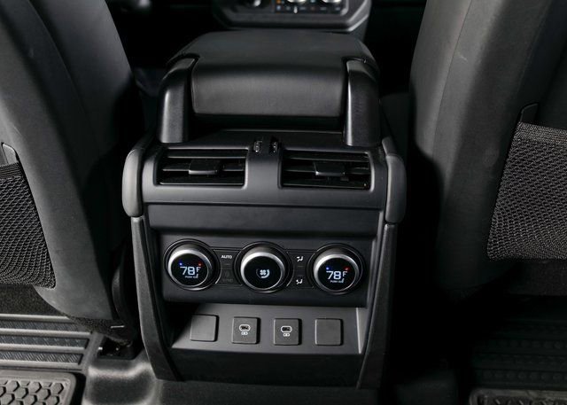Used 2025 Land Rover Defender 110 S image 21